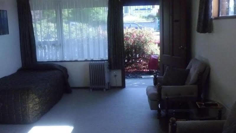 Carisbrook Motel Dunedin Bagian luar foto